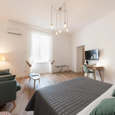 Santa Chiara Tufarelli Glam Rooms-2